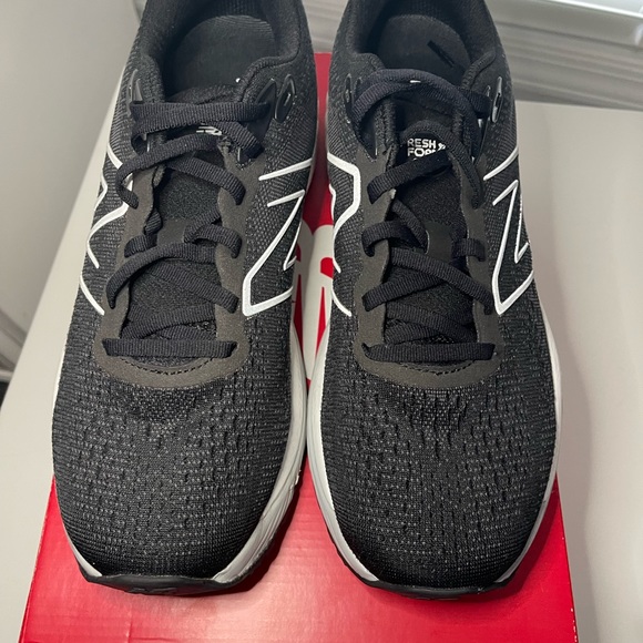 Gently worn New Balance Men’s 880v12 with box - Picture 7 of 10